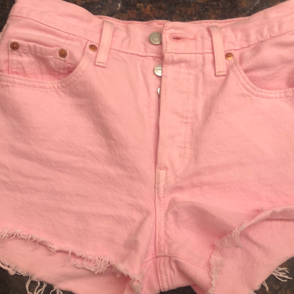 High Waisted Levi’s Pink 501 shorts